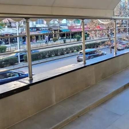 El-xho 2 ティラナ